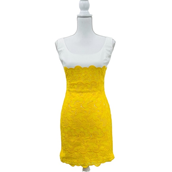 ANTONIO MELANI Dresses & Skirts - Antonio Melani Sheath Dress Yellow And White Floral Lace Size 8 Runs Small